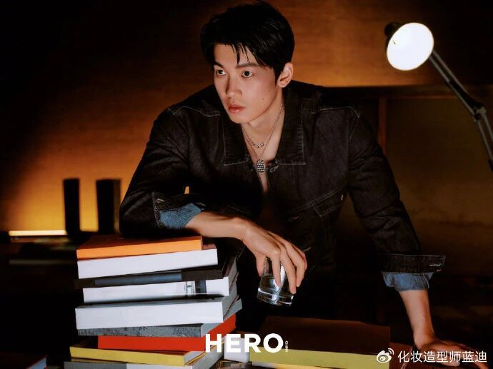 世界杯高清赛事直播入口-汪顺 HERO 创刊号封面:真正的英雄,从来都有双面人生|人物|泳池|锋芒|大片|时尚_新浪新闻
